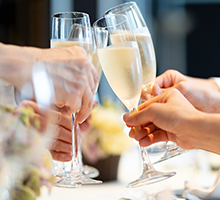 パーティー会場を見る