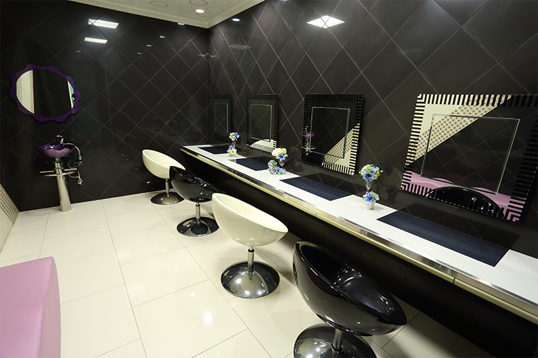 パウダールーム